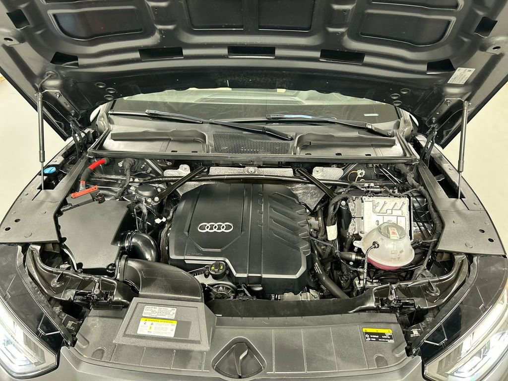 Used 2022 Audi Q5 2.0T Premium w/ Convenience Package image 24