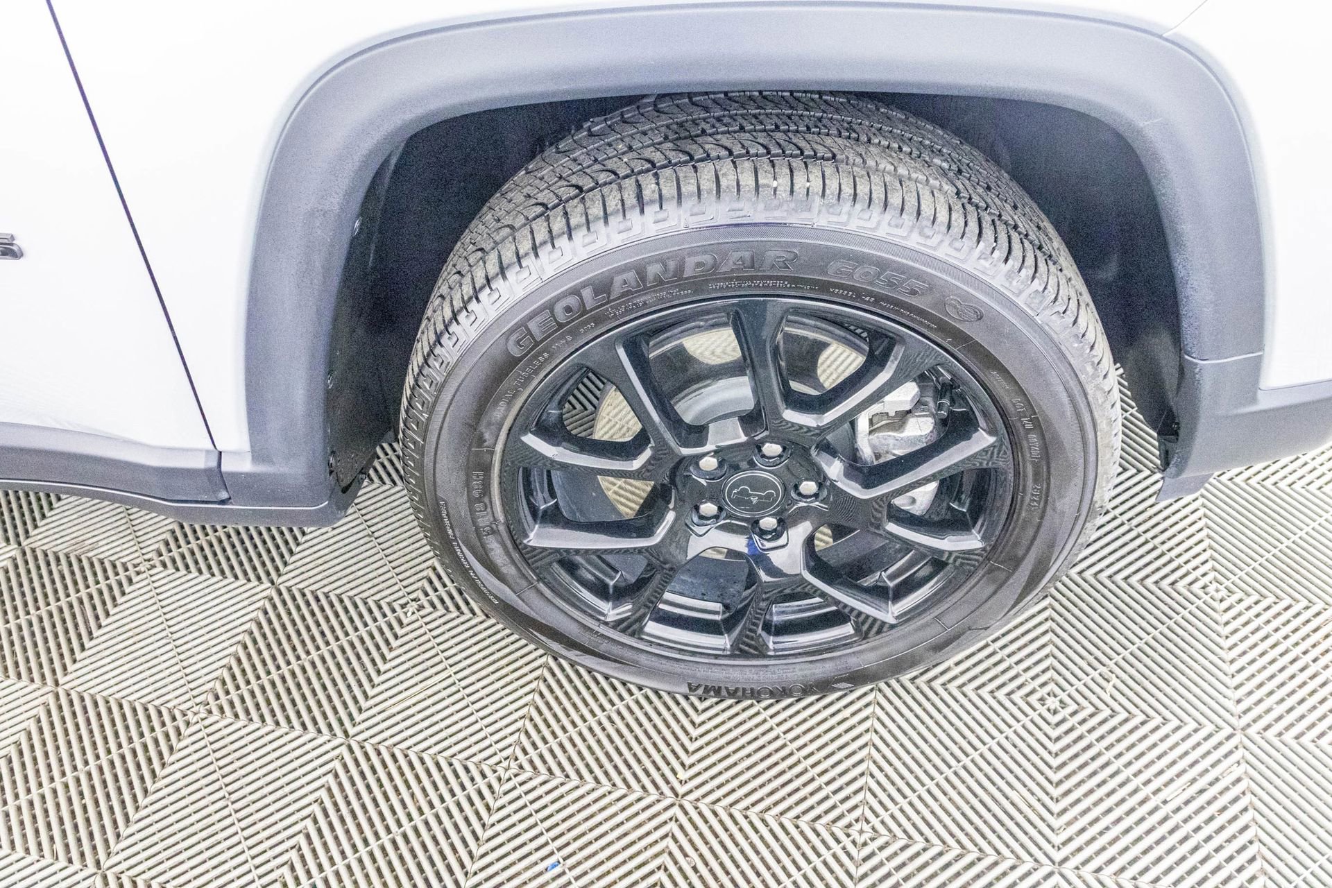 Used 2025 Jeep Compass Latitude w/ Altitude Special Edition image 49