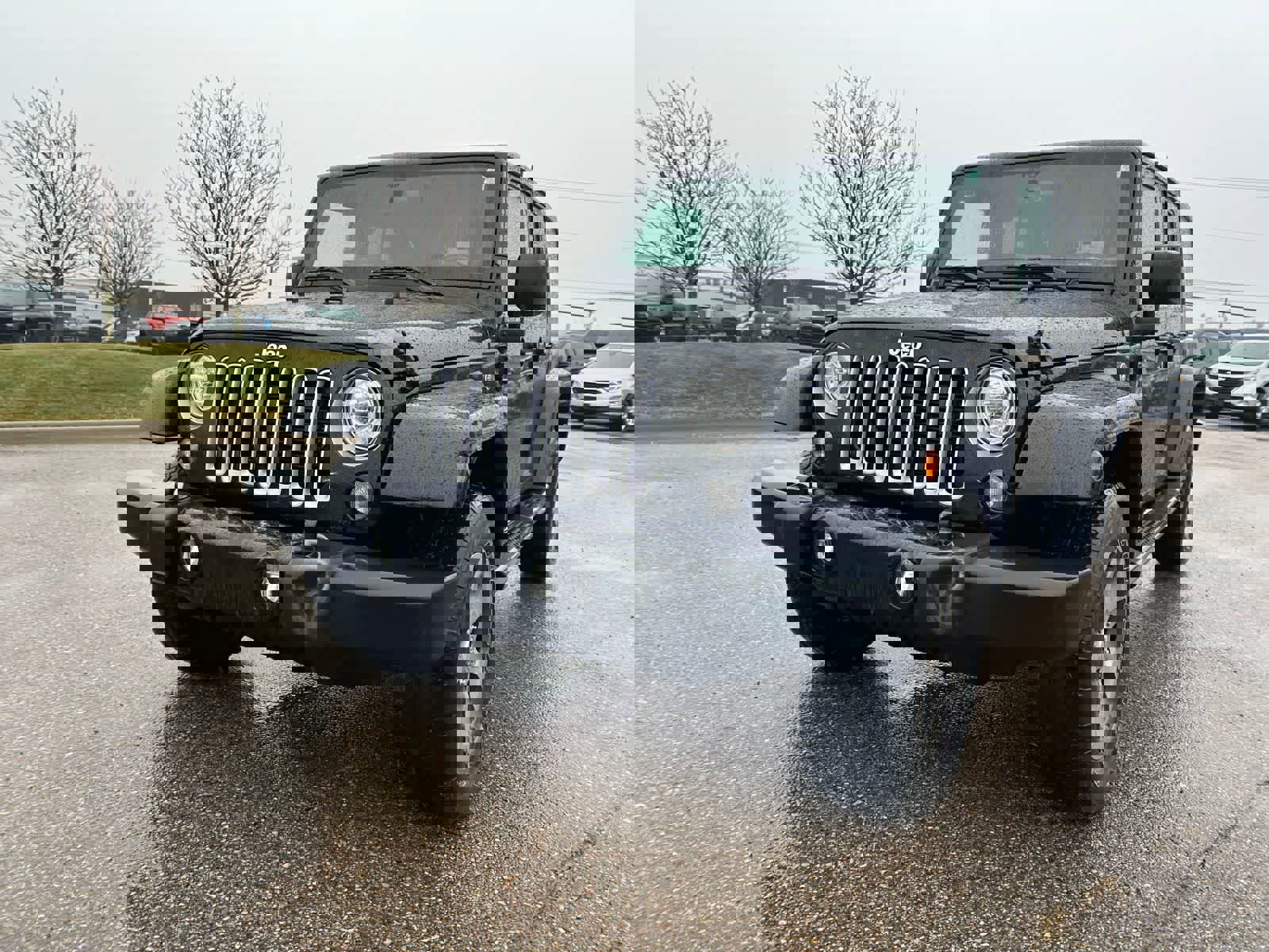 Certified 2017 Jeep Wrangler Unlimited Sahara w/ Connectivity Group image 3