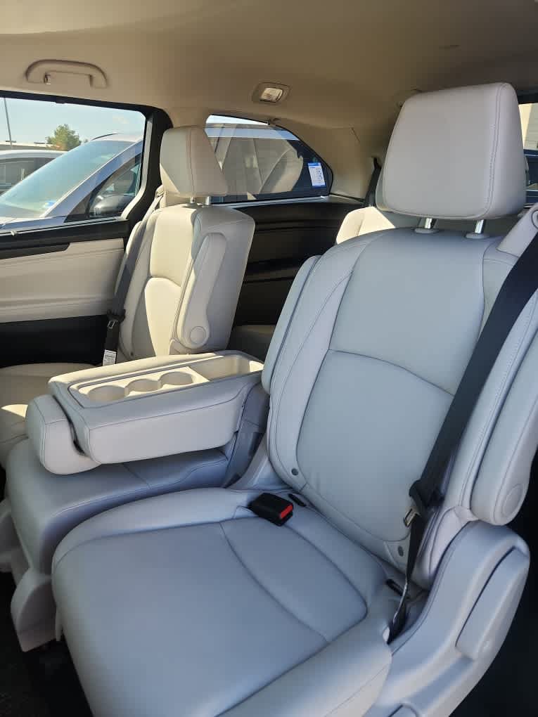 Used 2025 Honda Odyssey EX-L image 18