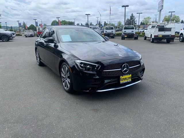 Used 2022 Mercedes-Benz E 350 4MATIC Sedan image 6