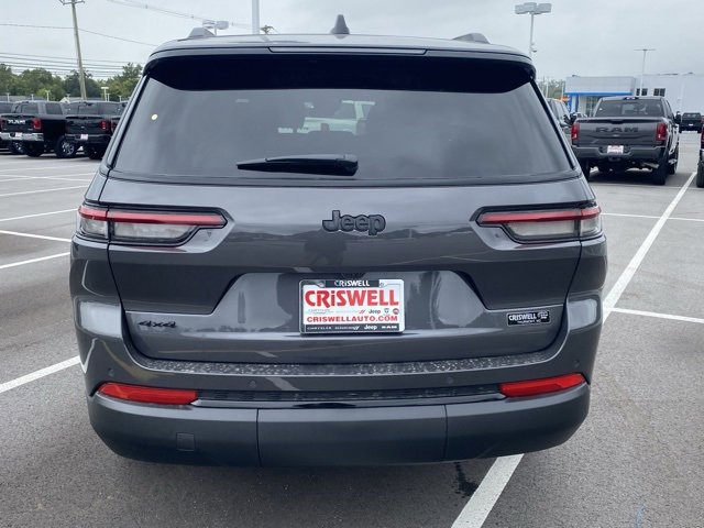 New 2025 Jeep Grand Cherokee L Altitude image 6