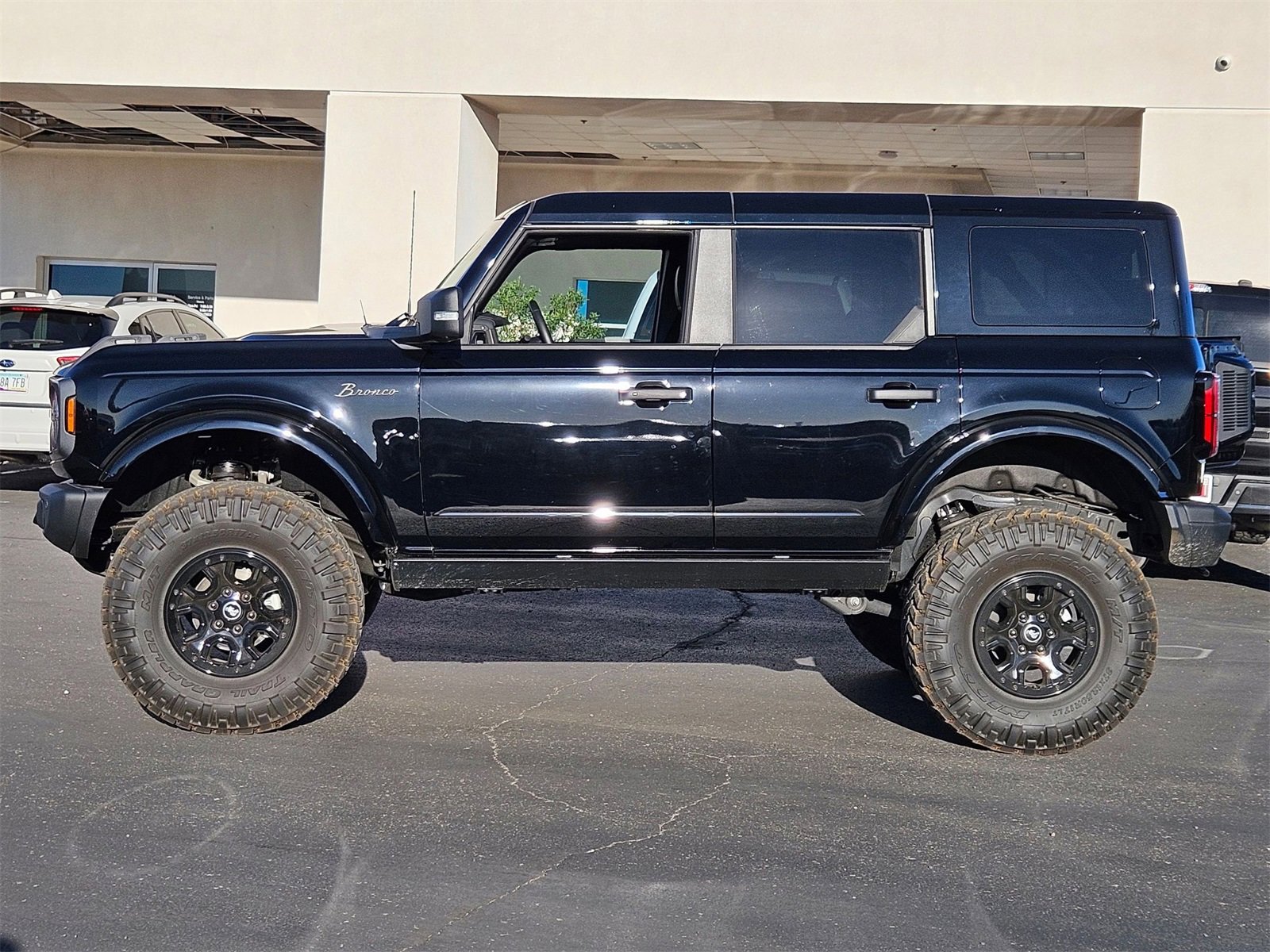 New 2025 Ford Bronco Badlands image 9
