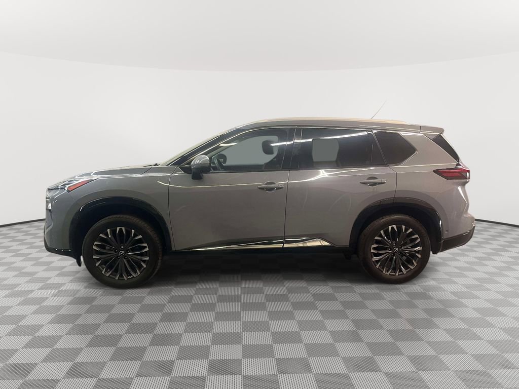 Used 2024 Nissan Rogue Platinum w/ Platinum Premium Package image 6