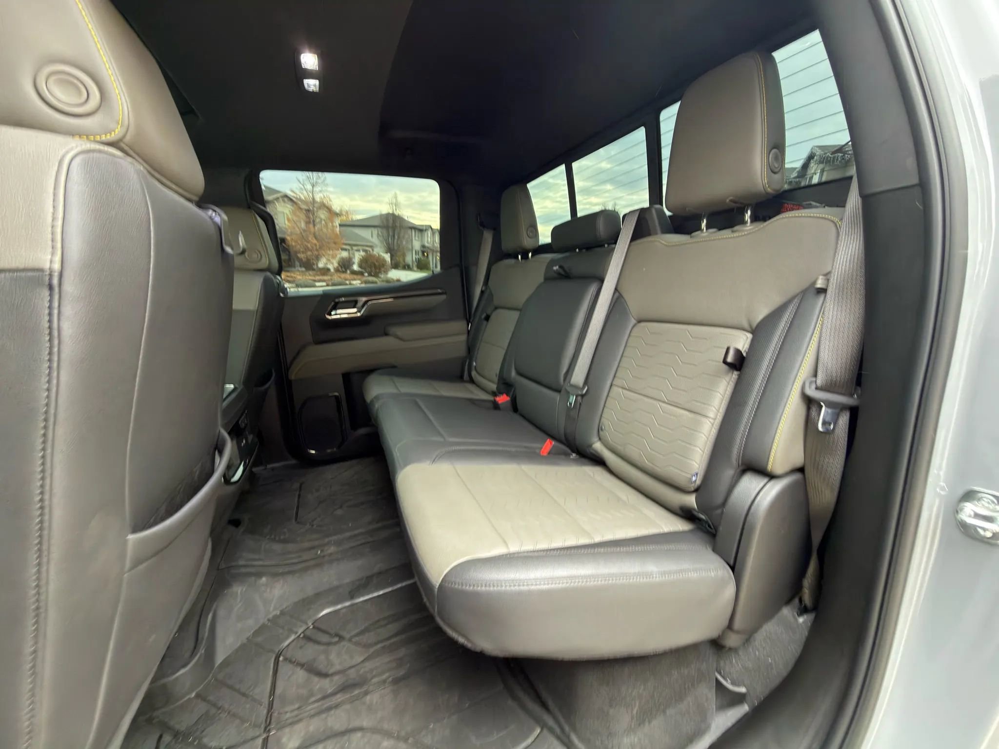 Used 2025 Chevrolet Silverado 1500 ZR2 w/ Technology Package image 25