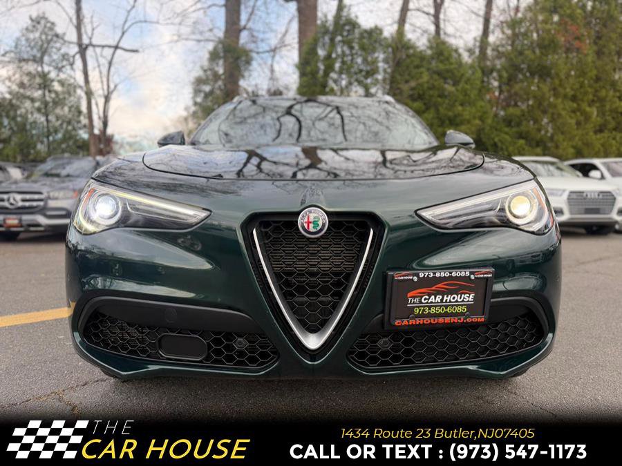 Used 2019 Alfa Romeo Stelvio Ti image 4