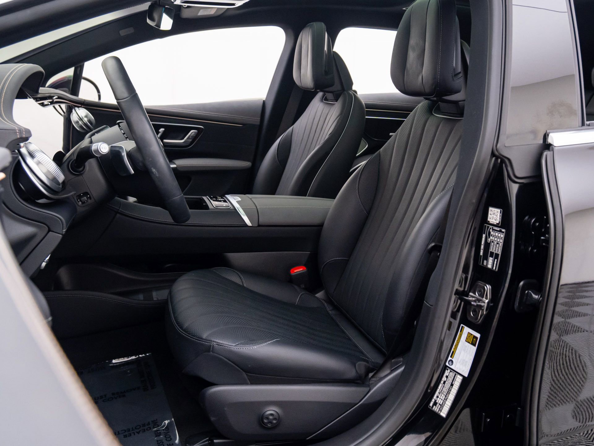 Used 2022 Mercedes-Benz EQS 580 4MATIC Sedan image 16