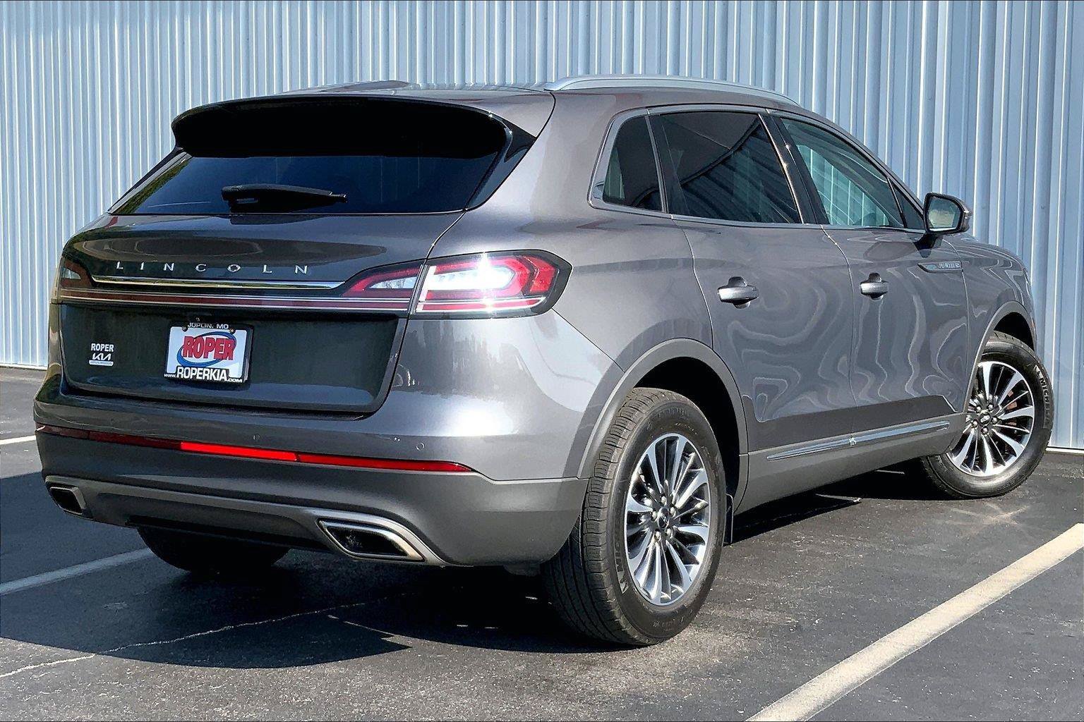 Used 2023 Lincoln Nautilus Reserve AWD/4WD image 10