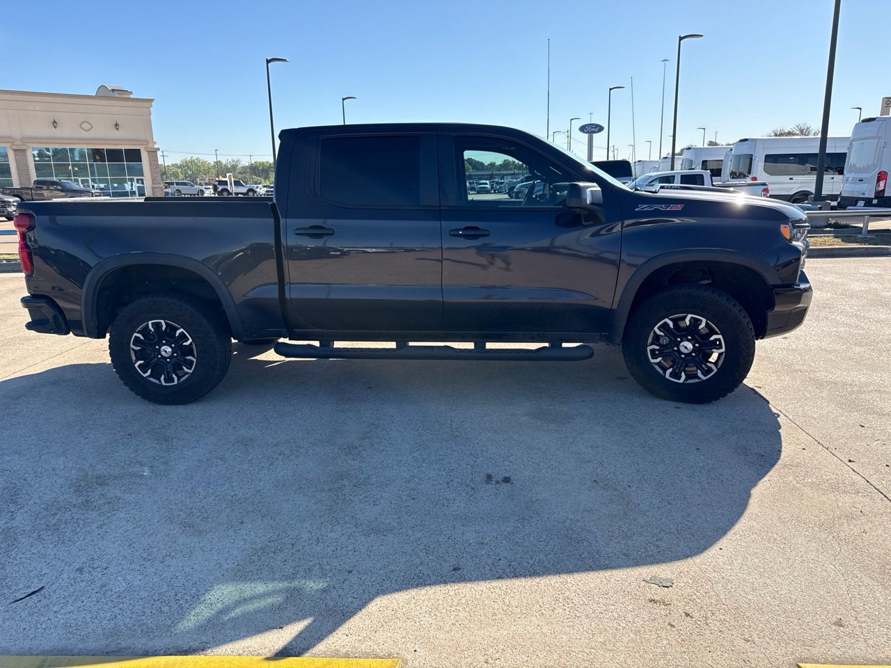 Used 2023 Chevrolet Silverado 1500 ZR2 w/ Technology Package AWD/4WD image 16