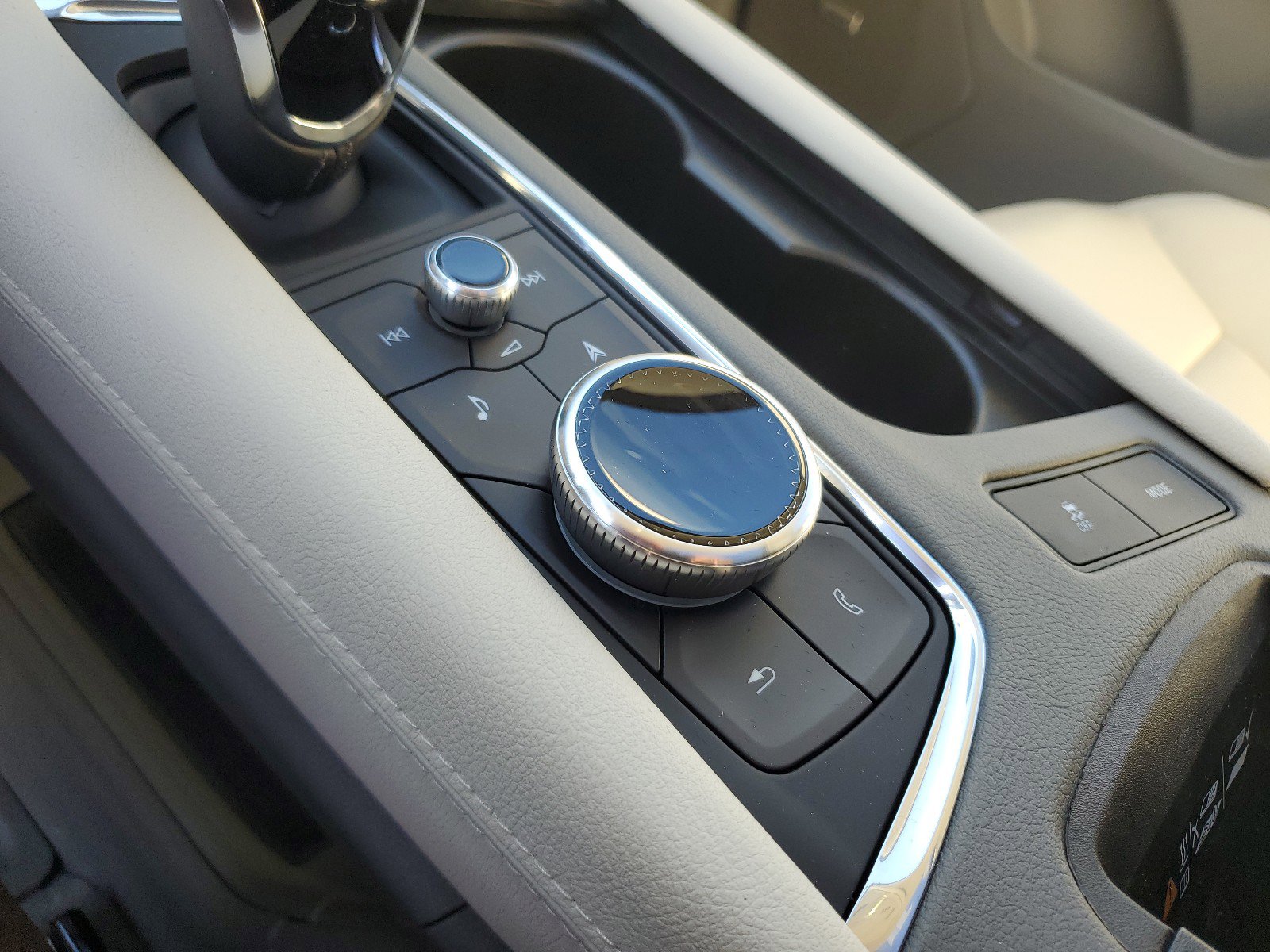 New 2025 Cadillac XT5 Premium Luxury w/ Technology Package image 31