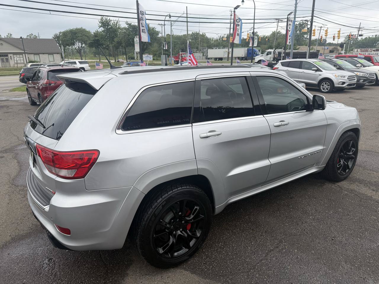 Used 2012 Jeep Grand Cherokee SRT8 w/ Luxury Group II AWD/4WD image 4