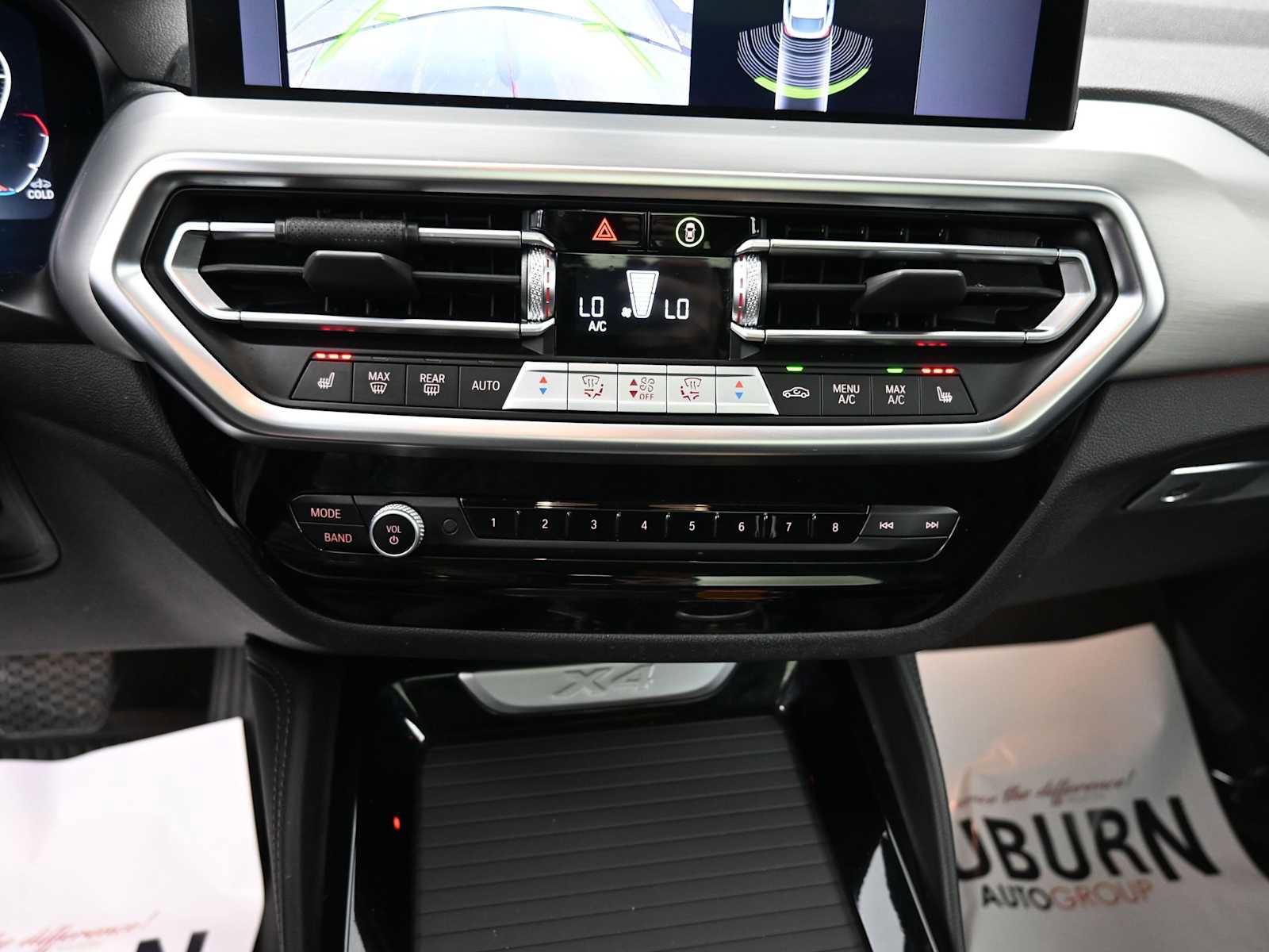 Used 2023 BMW X4 xDrive30i image 9