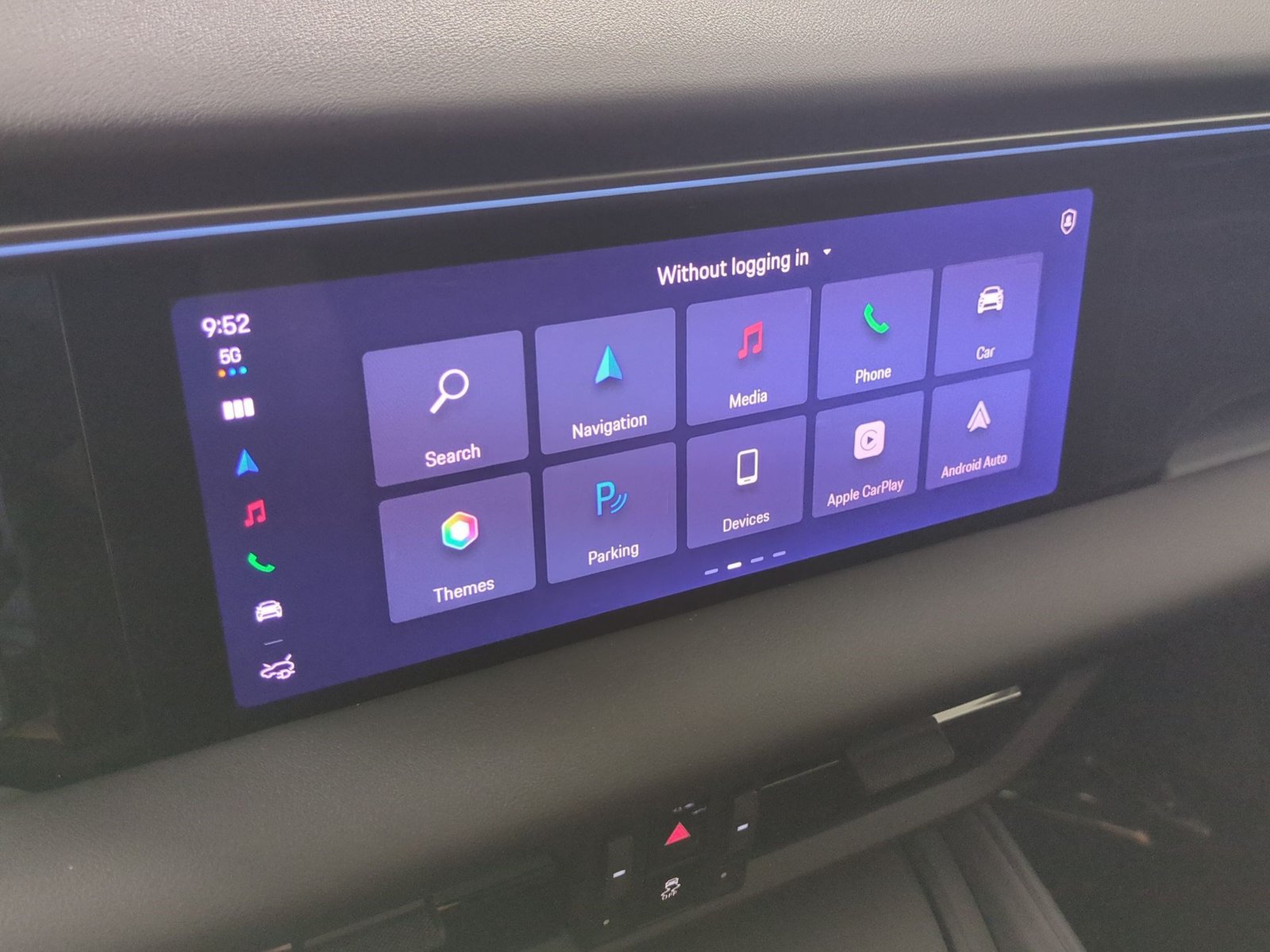 New 2026 Porsche Macan Electric RWD image 18