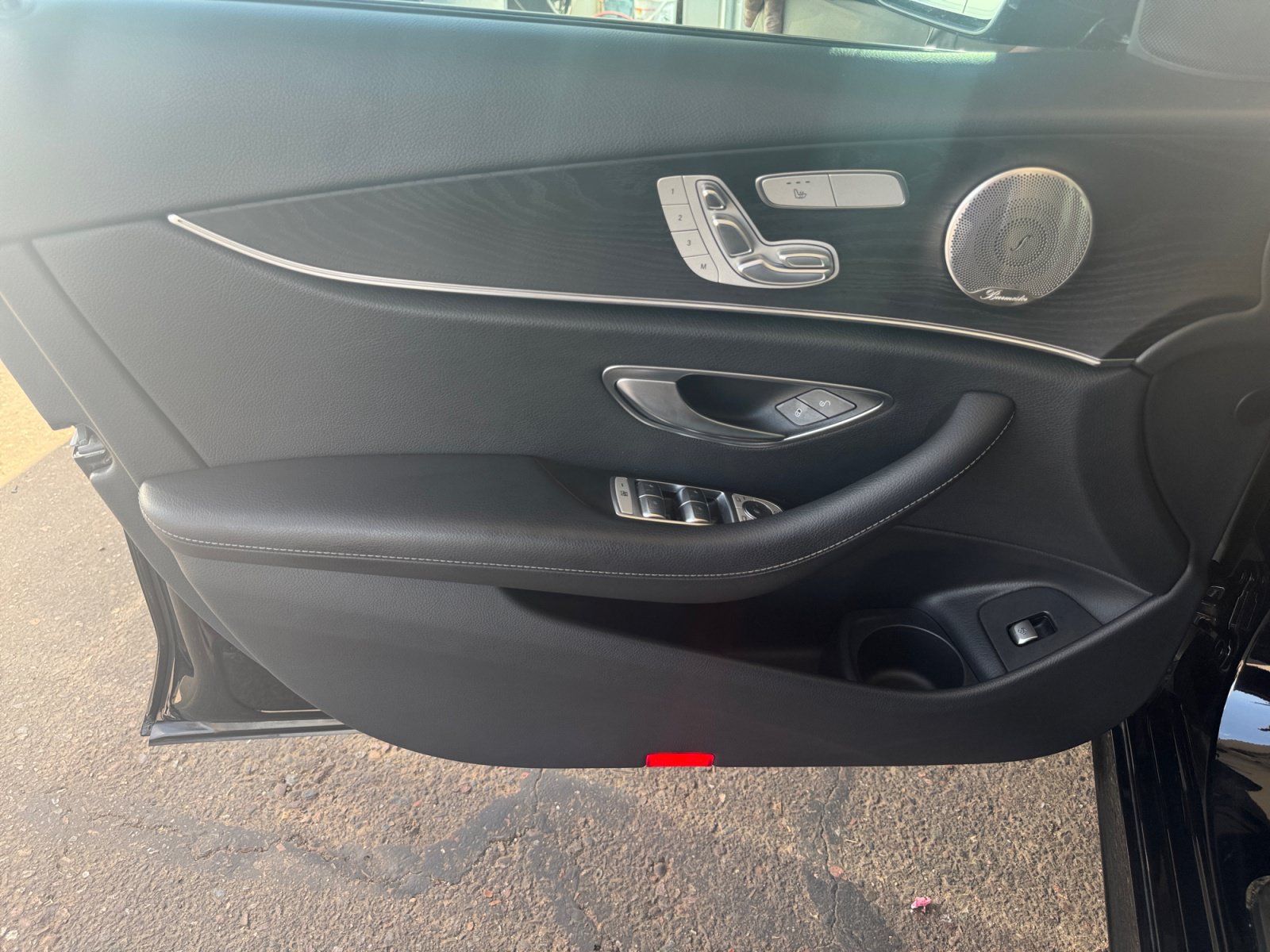 Used 2022 Mercedes-Benz E 350 Sedan image 11