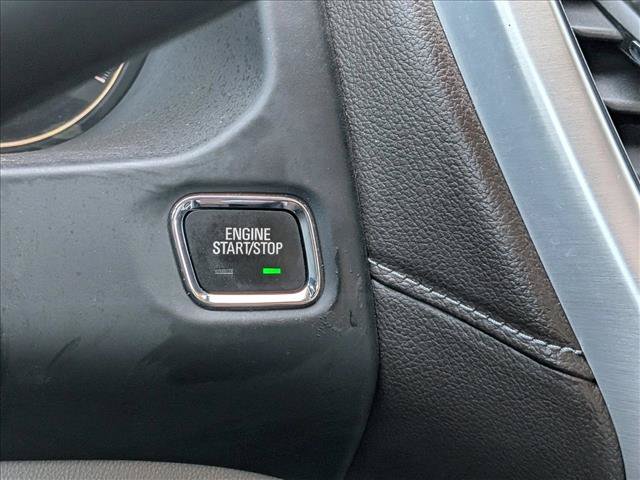 Used 2022 GMC Acadia SLE w/ Driver Convenience Package FWD image 18