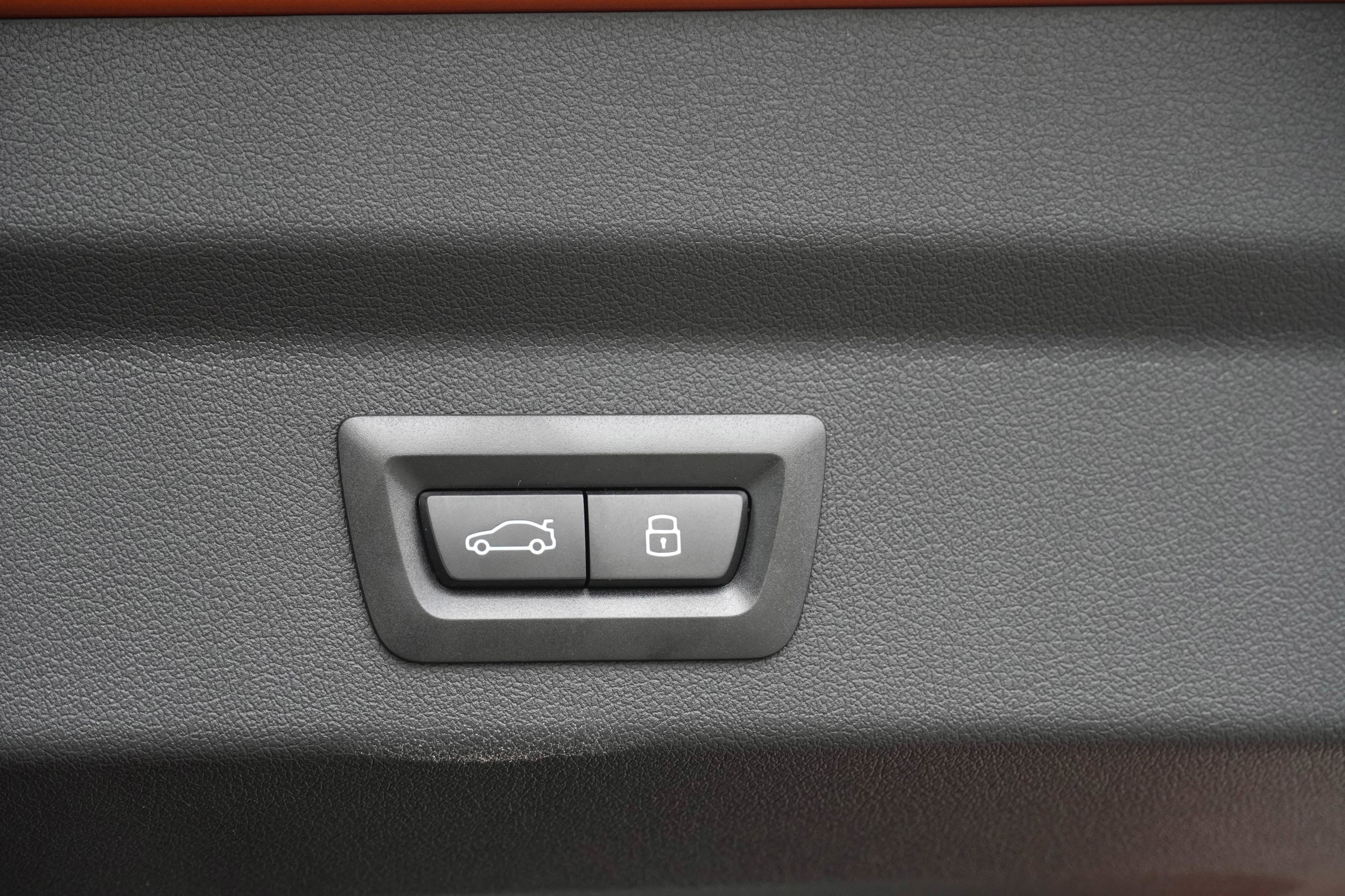 Certified 2025 BMW X2 xDrive28i image 37