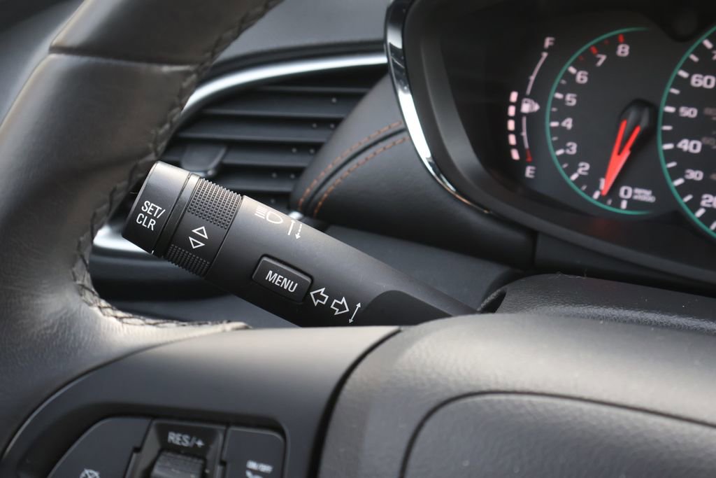 Used 2022 Chevrolet Trax LT w/ LT Convenience Package image 22