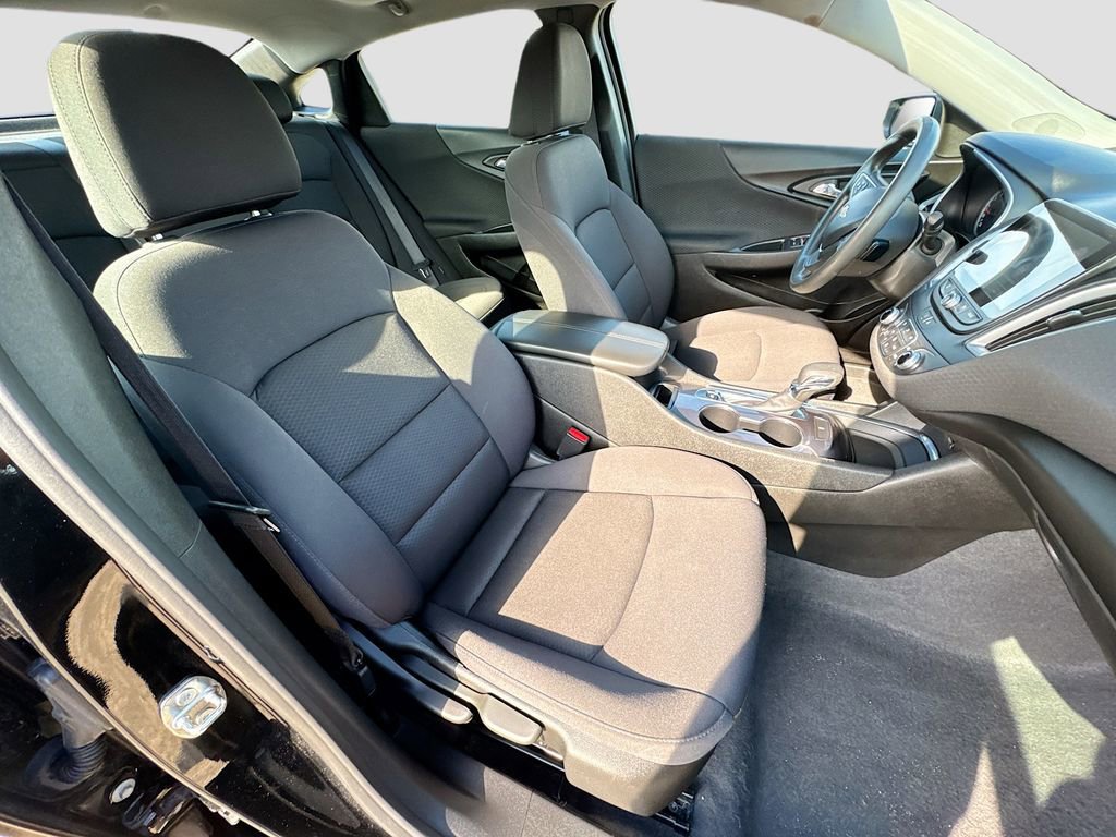Used 2023 Chevrolet Malibu LT image 27