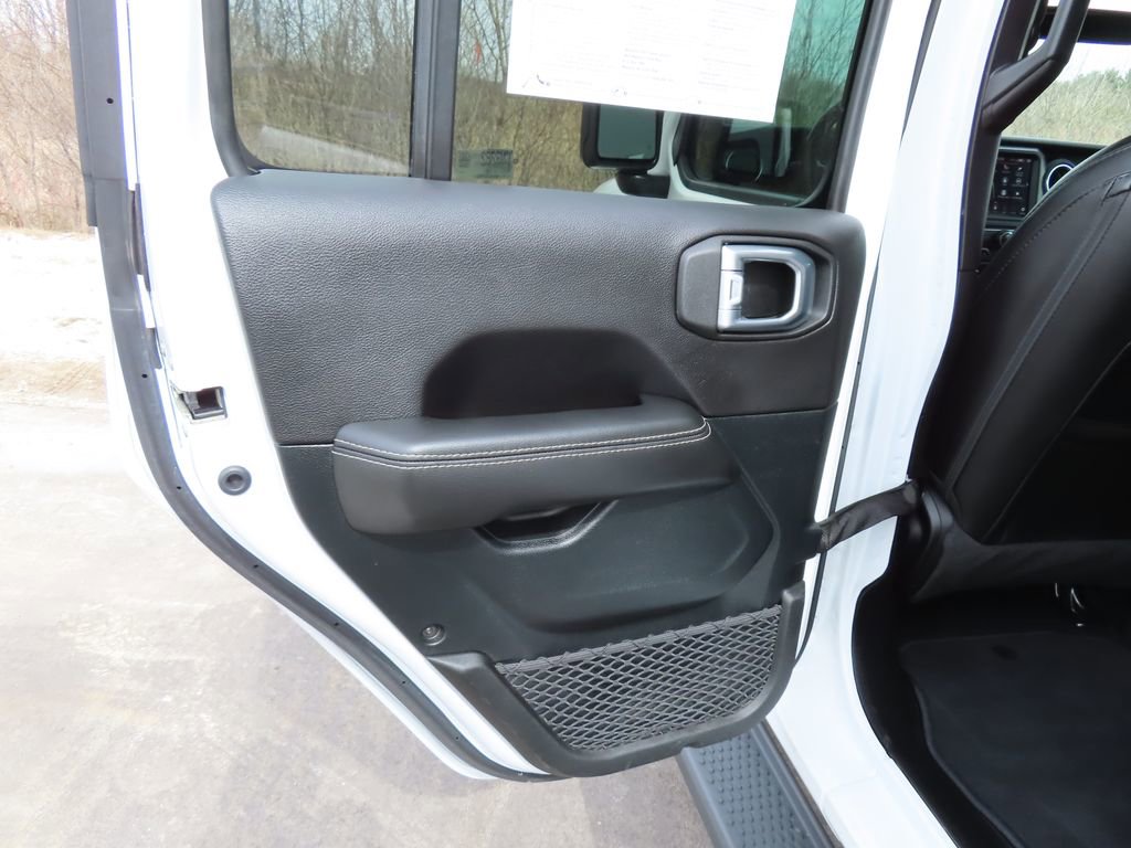 Certified 2020 Jeep Wrangler Unlimited Sahara image 26