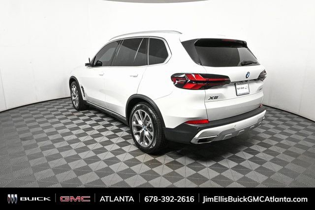 Used 2024 BMW X5 xDrive40i w/ Premium Package image 30