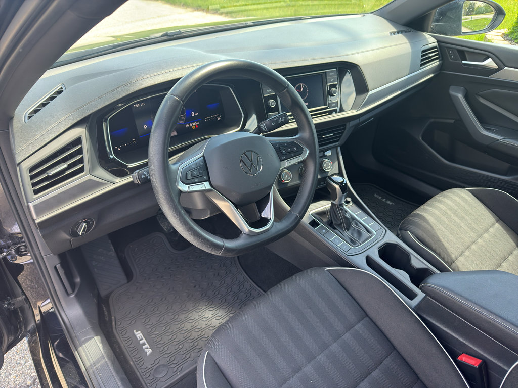 Used 2022 Volkswagen Jetta Sport FWD image 17
