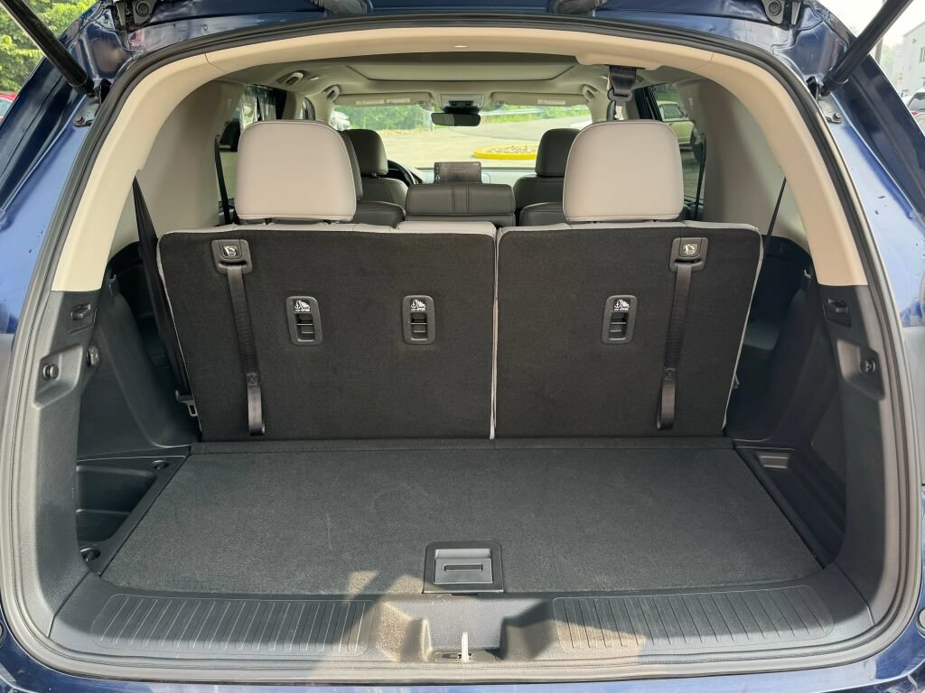 Used 2025 Honda Pilot Touring image 18