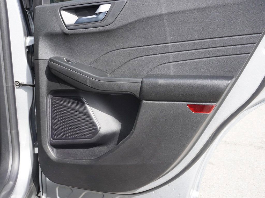 Used 2023 Ford Escape ST-Line Elite image 25