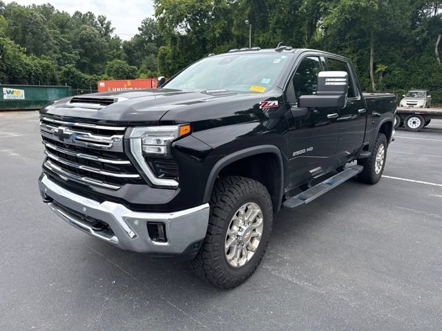 Used 2024 Chevrolet Silverado 2500 LTZ w/ LTZ Premium Package AWD/4WD image 1