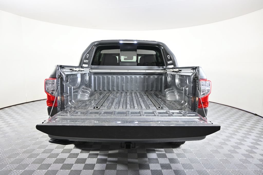 Used 2021 Nissan Titan SV w/ SV Convenience Package AWD/4WD image 6