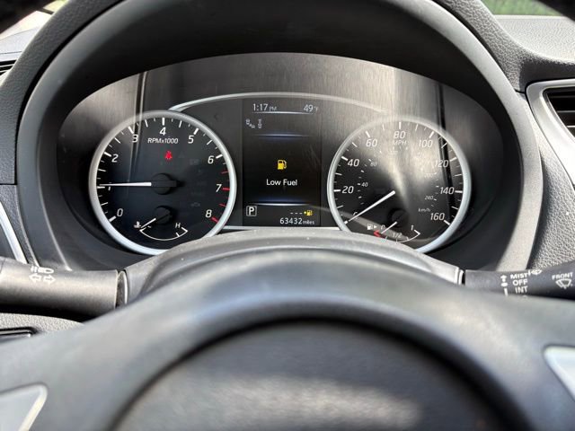 Used 2017 Nissan Sentra SR w/ SR Premium Technology Package FWD image 17