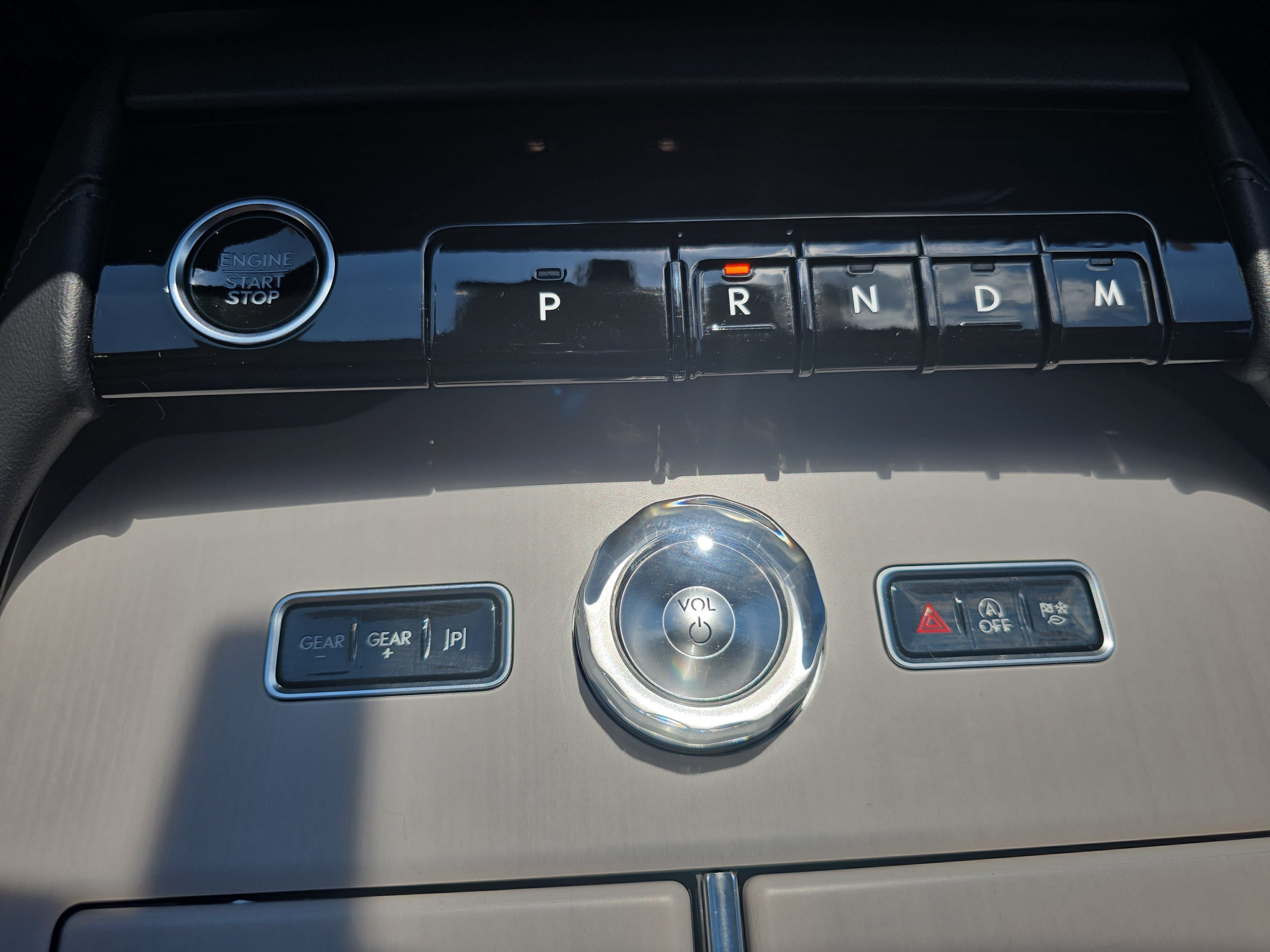 New 2026 Lincoln Navigator L Reserve w/ Jet Appearance Package AWD/4WD image 27