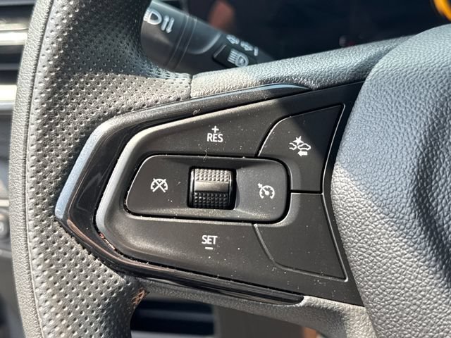Used 2025 Chevrolet TrailBlazer LT AWD/4WD image 29