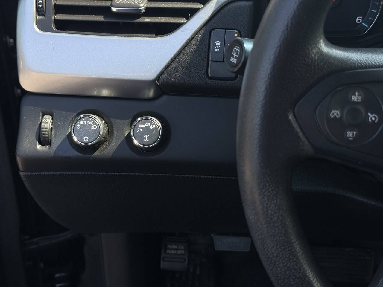 Used 2019 Chevrolet Tahoe 4WD image 15