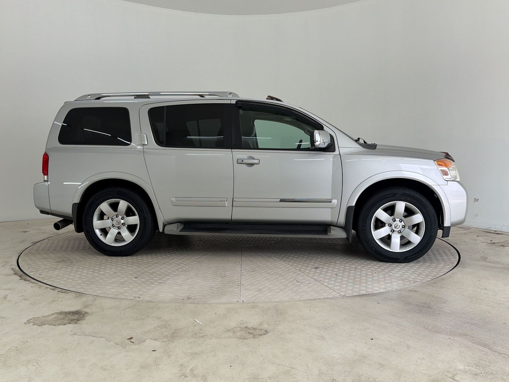 Used 2014 Nissan Armada SL w/ Moonroof Package RWD image 8