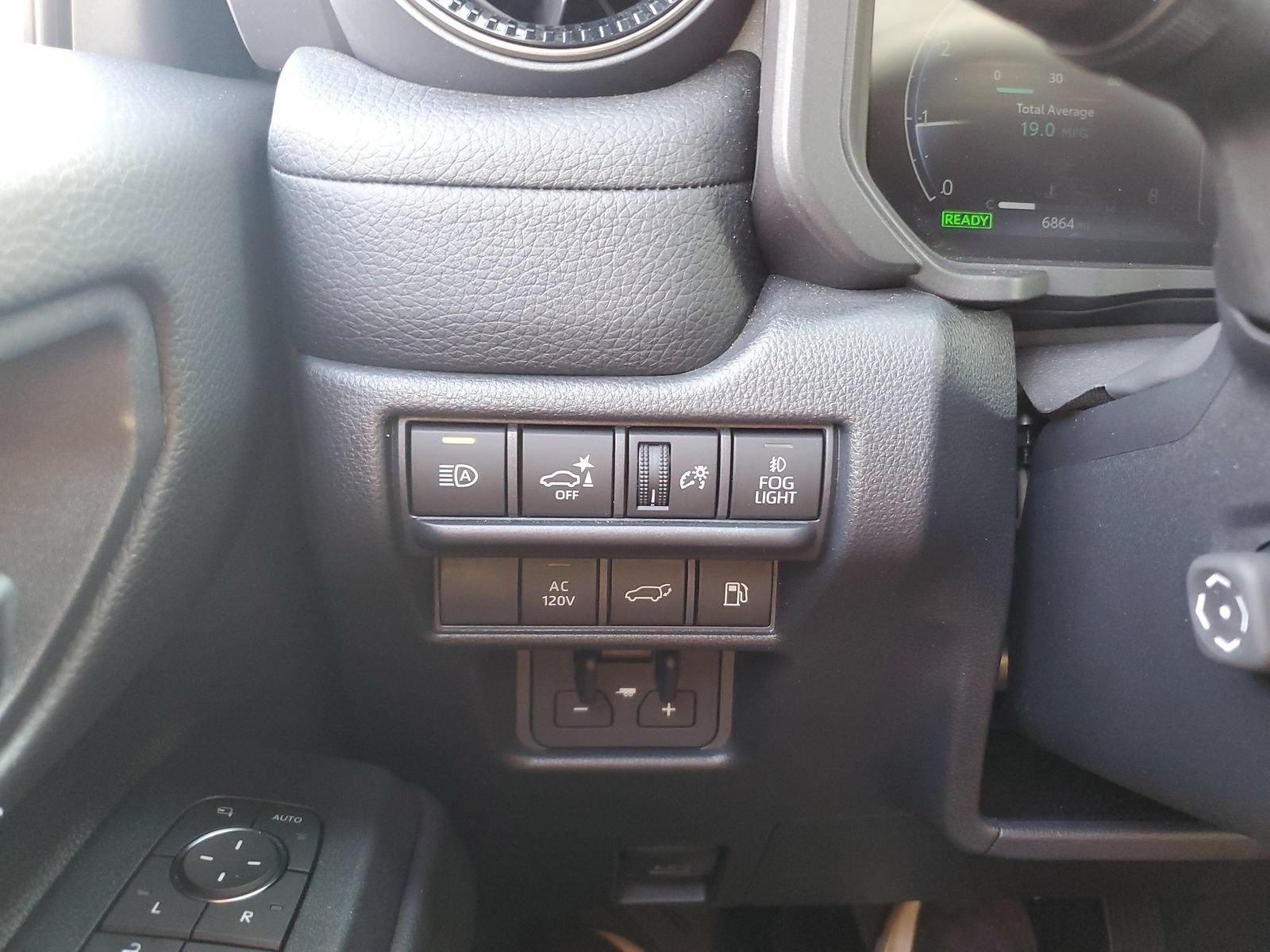 Certified 2026 Toyota Land Cruiser w/ Premium Package AWD/4WD image 23