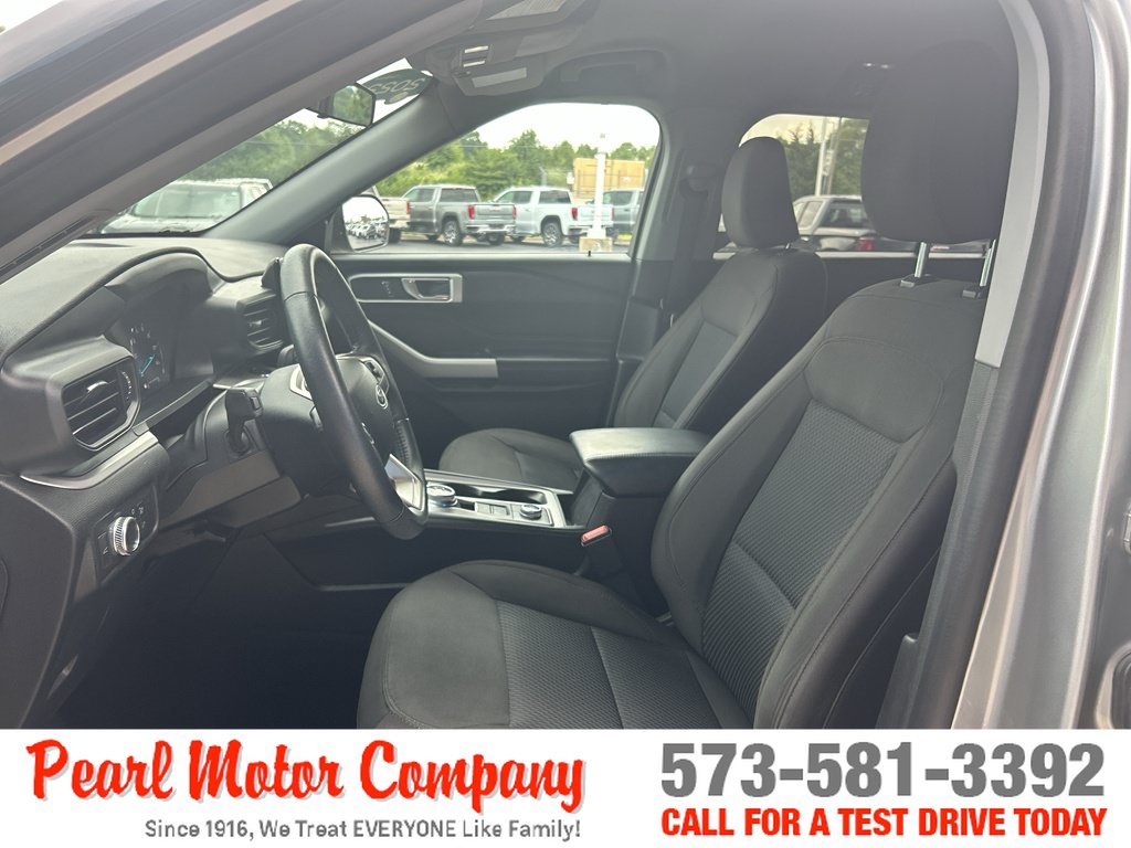 Used 2022 Ford Explorer XLT w/ Class IV Trailer Tow Package AWD/4WD image 11