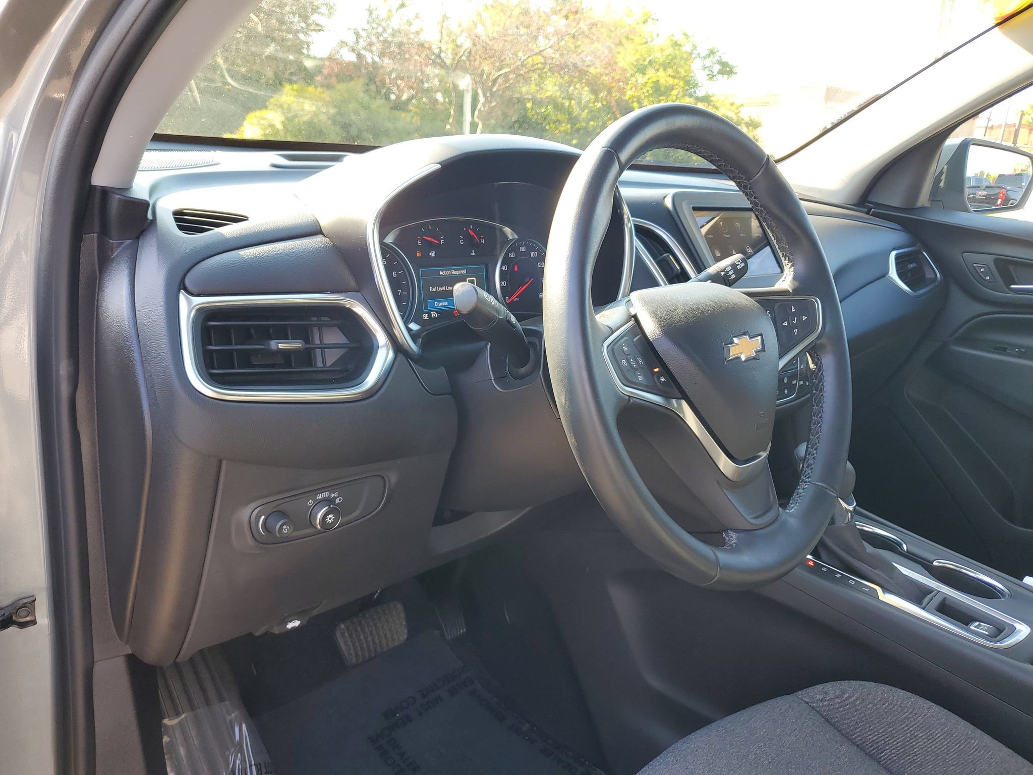 Used 2024 Chevrolet Equinox LT FWD image 16
