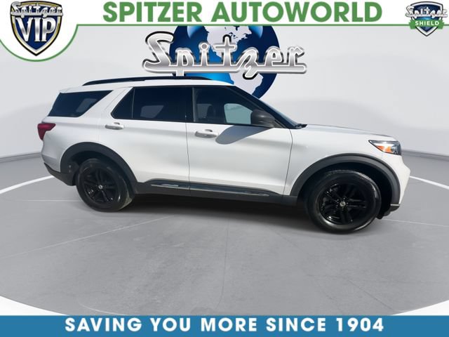 Used 2020 Ford Explorer XLT w/ Equipment Group 202A AWD/4WD image 2