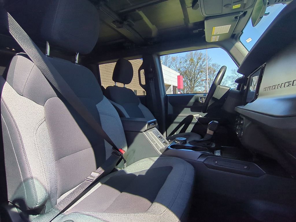Used 2025 Ford Bronco Big Bend image 31
