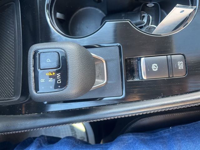 Used 2023 Nissan Rogue SL image 17
