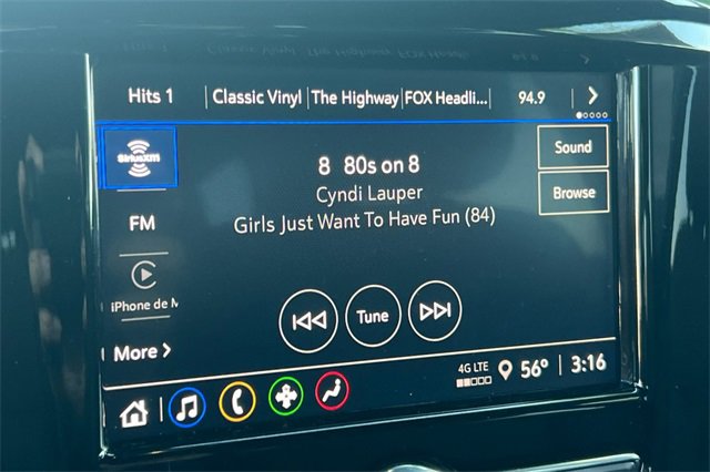 Used 2023 Chevrolet Traverse LT image 25