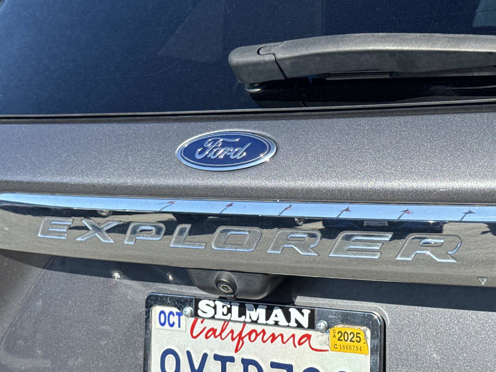 Used 2021 Ford Explorer XLT w/ Equipment Group 202A image 28