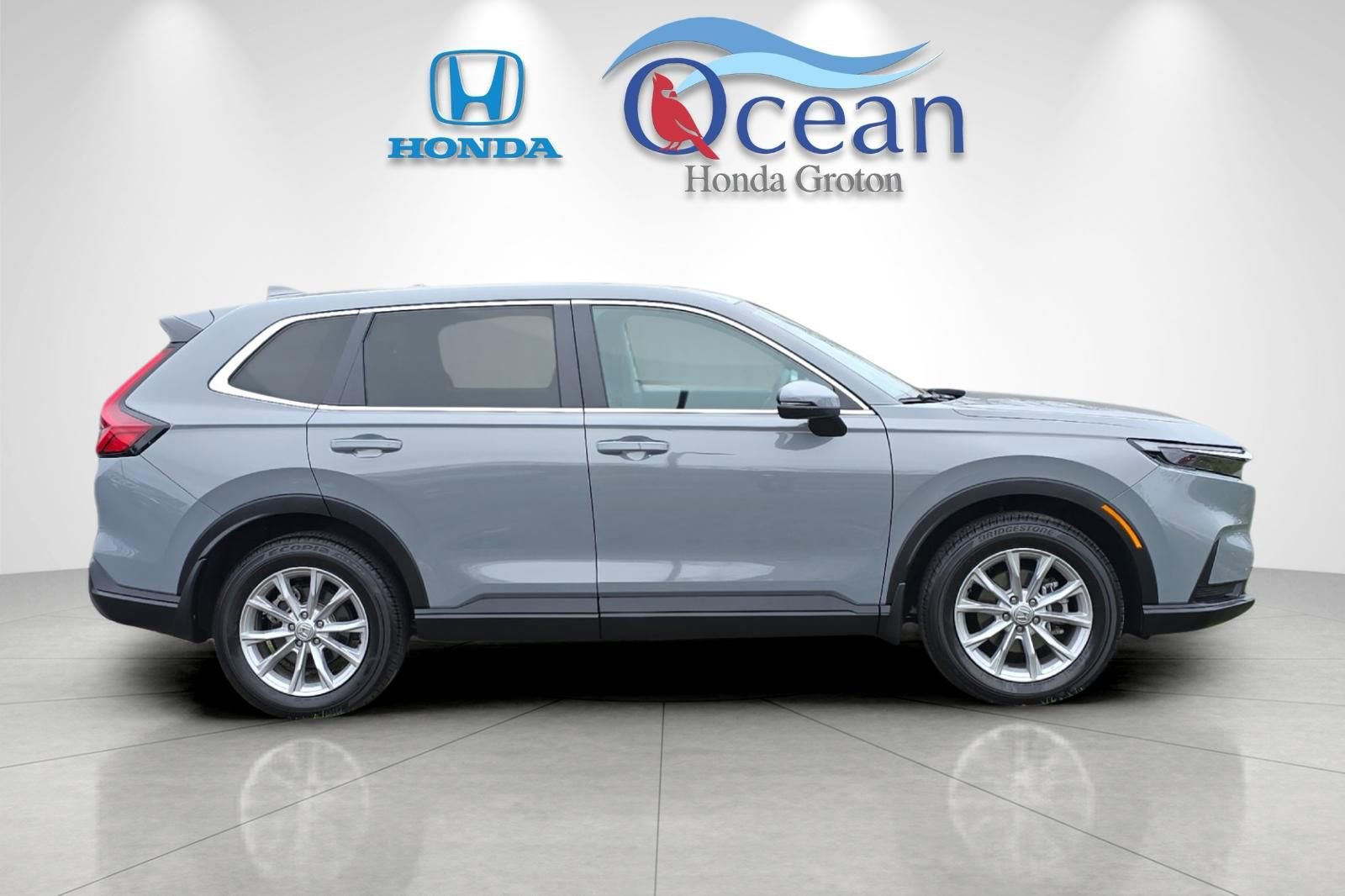 Used 2023 Honda CR-V EX image 2