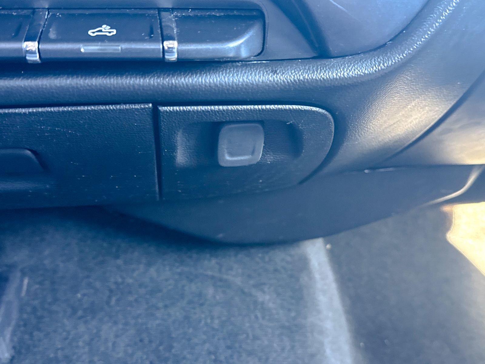 Used 2018 Chevrolet Silverado 1500 Custom w/ Custom Value Package image 35