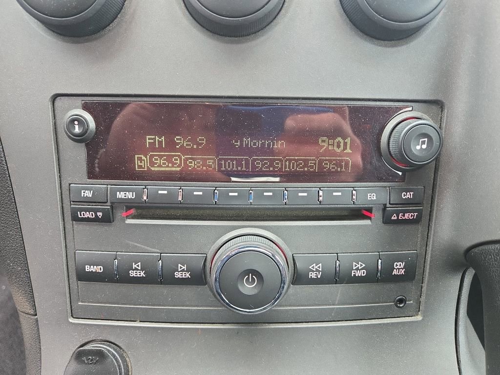 Used 2006 Pontiac Solstice Convertible w/ Premium Package RWD image 14