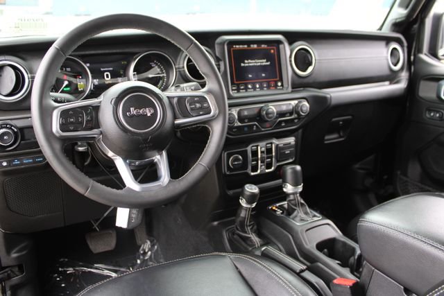Used 2023 Jeep Wrangler Unlimited Sahara image 14