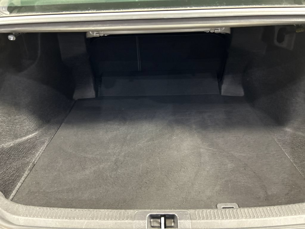 Used 2019 Toyota Camry LE FWD image 19