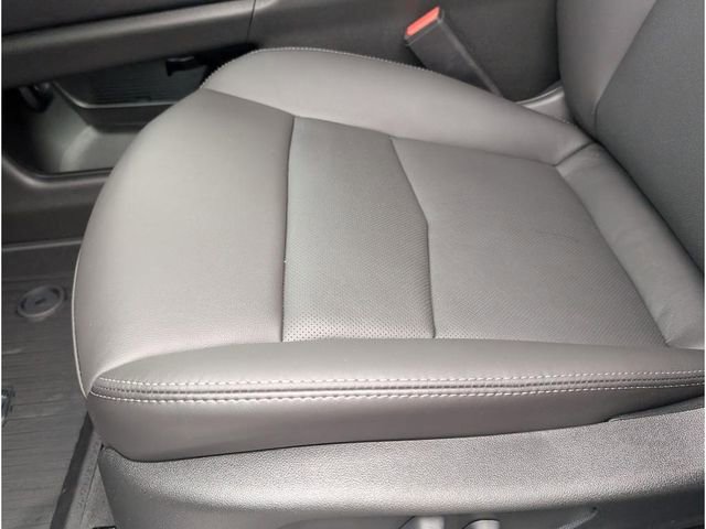 New 2025 Cadillac XT5 Sportv w/ LPO, Blue Accent Package image 25