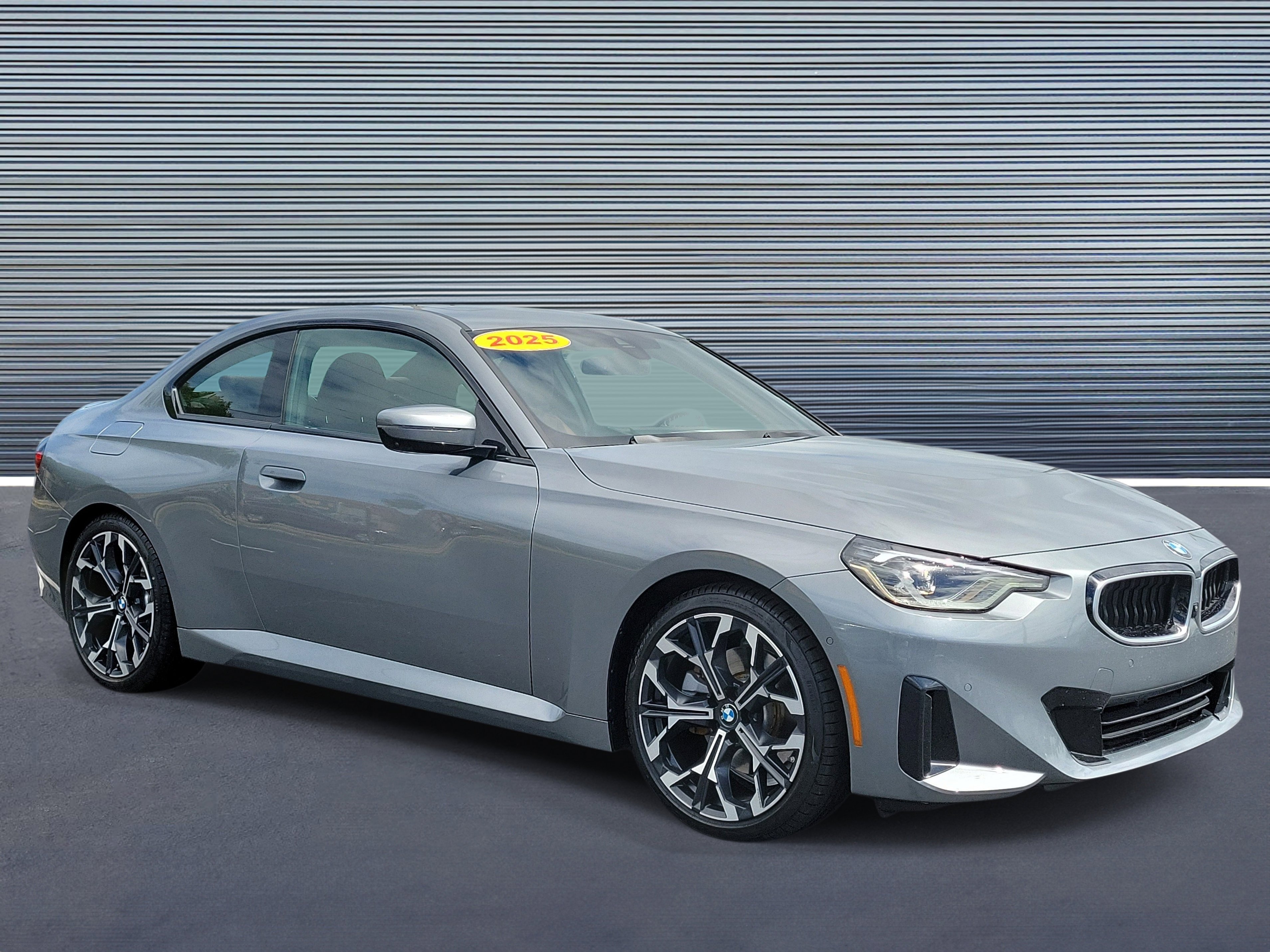 Used 2025 BMW 230i Coupe RWD video 2
