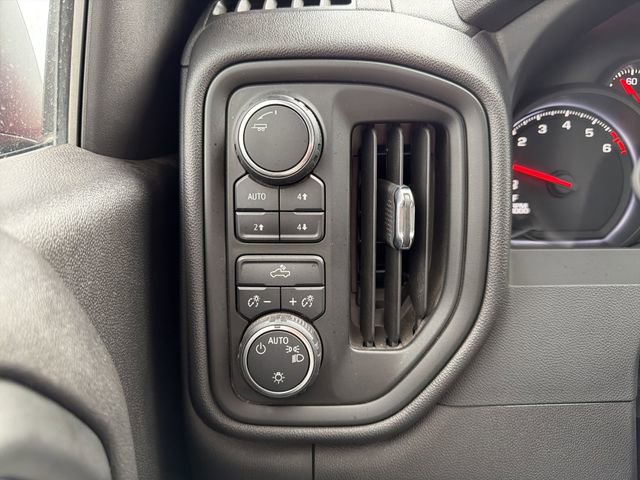 Used 2024 Chevrolet Silverado 1500 Custom Trail Boss AWD/4WD image 32